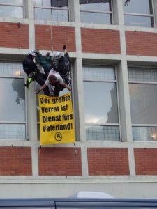 Protest gegen Bundeswehr "Rückkehrerappel" in LG, März 2017